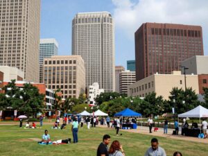Houston skyline depicting a thriving economy