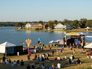 Crowd enjoying the Love Notes on the Lake music festival at Margaritaville Lake Resort.